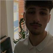 J’ai obtenu mon bac de français avec une moyenne de 18/20. Je suis en ce moment même en licence de lettres modernes à l’université